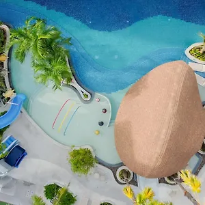 Отель Wyndham Garden Phuket Най-Тон-Бич