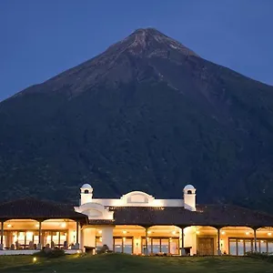 Курортный комплекс La Reunion Golf And Residences Антигуа-Гватемала