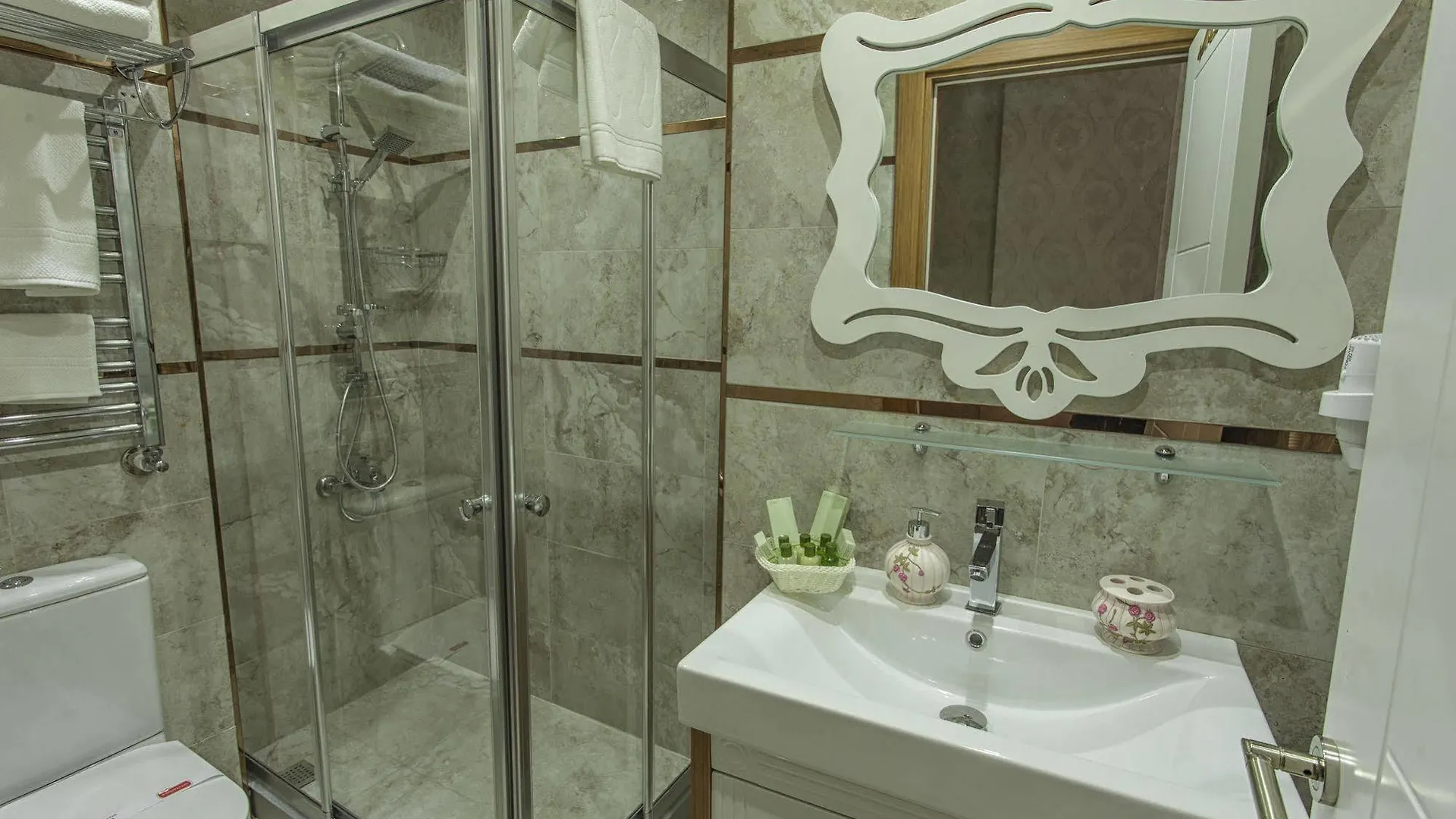 Miran Hotel Стамбул